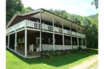 Paradise Valley Lodge Sits On a Broad Creek